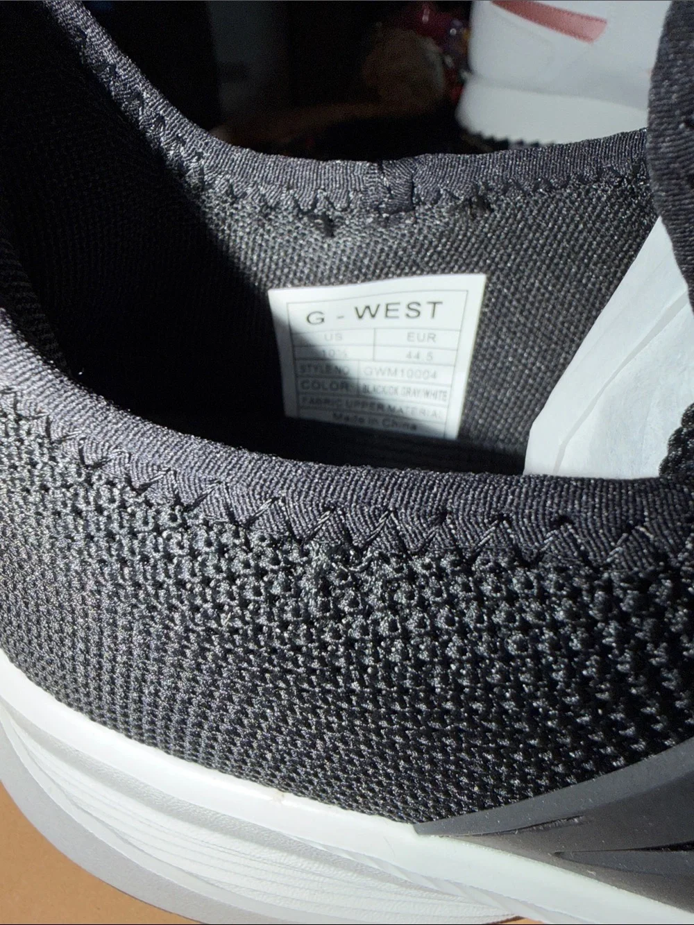 New G WEST MENS‎ CROWN ATHLETIC SHOES 10.5